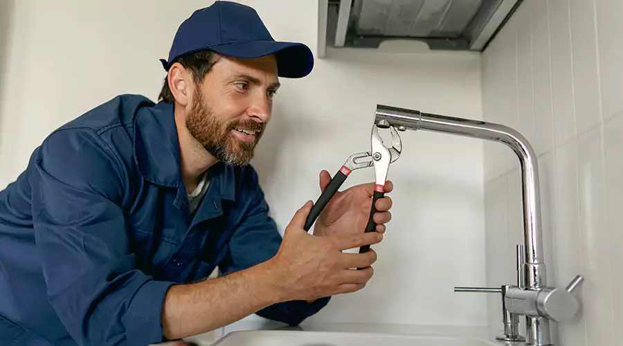 Common Plumbing Problems Homeowners Face